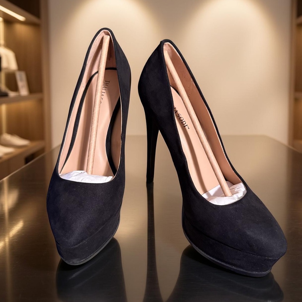 Thalia Sodi NWT Sz 7.5 Stunning Black Faux Platform Stiletto Suede Heels (SH198)